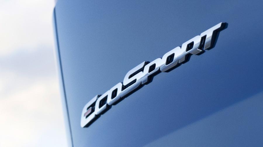 Логотип Ford EcoSport Titanium 2017 года  (NA) (фото 22 из 30)